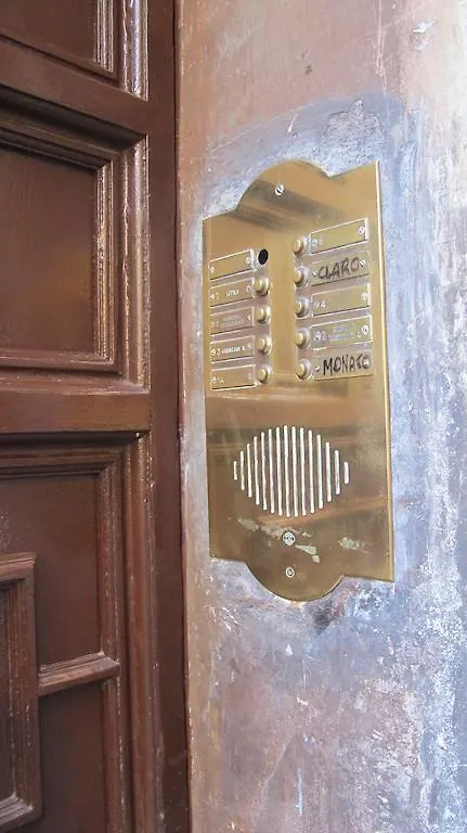 B&B In Piazza Rome 2*,