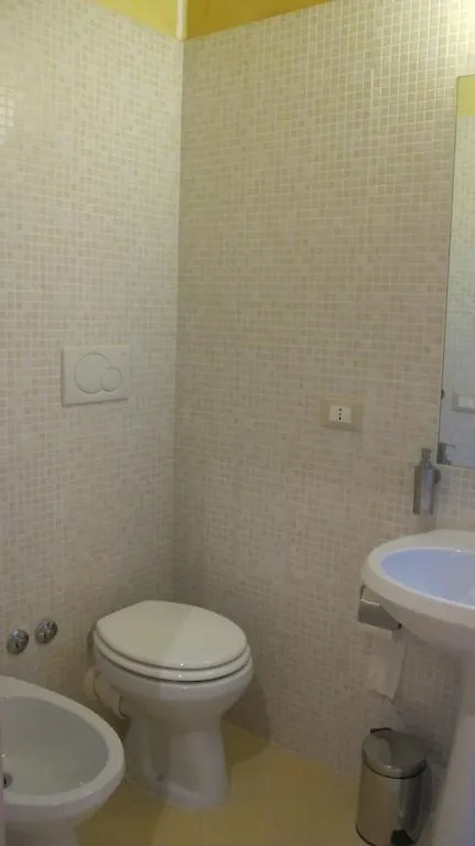 B&B In Piazza Rome 2*,